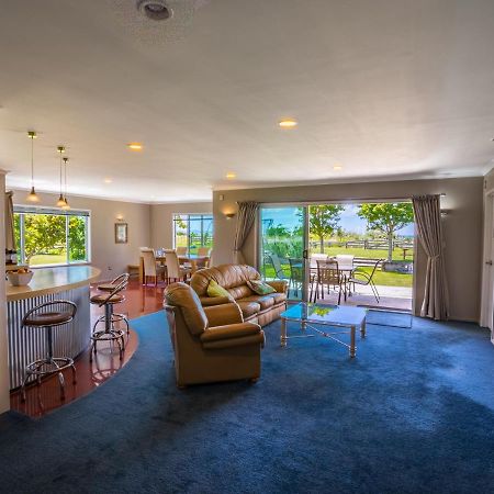 La Casa Al Mare - Golden Bay Beach House Tasman Екстериор снимка