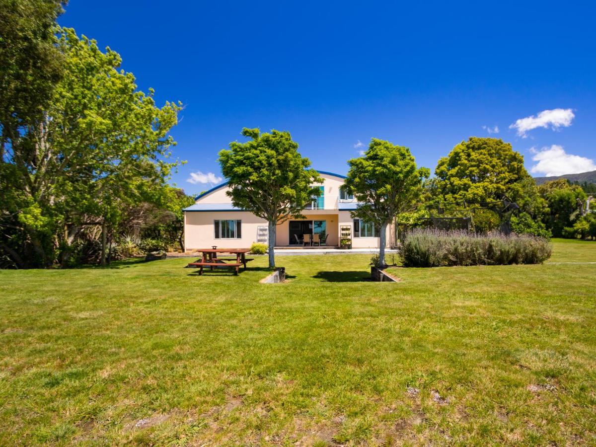 La Casa Al Mare - Golden Bay Beach House Tasman Екстериор снимка