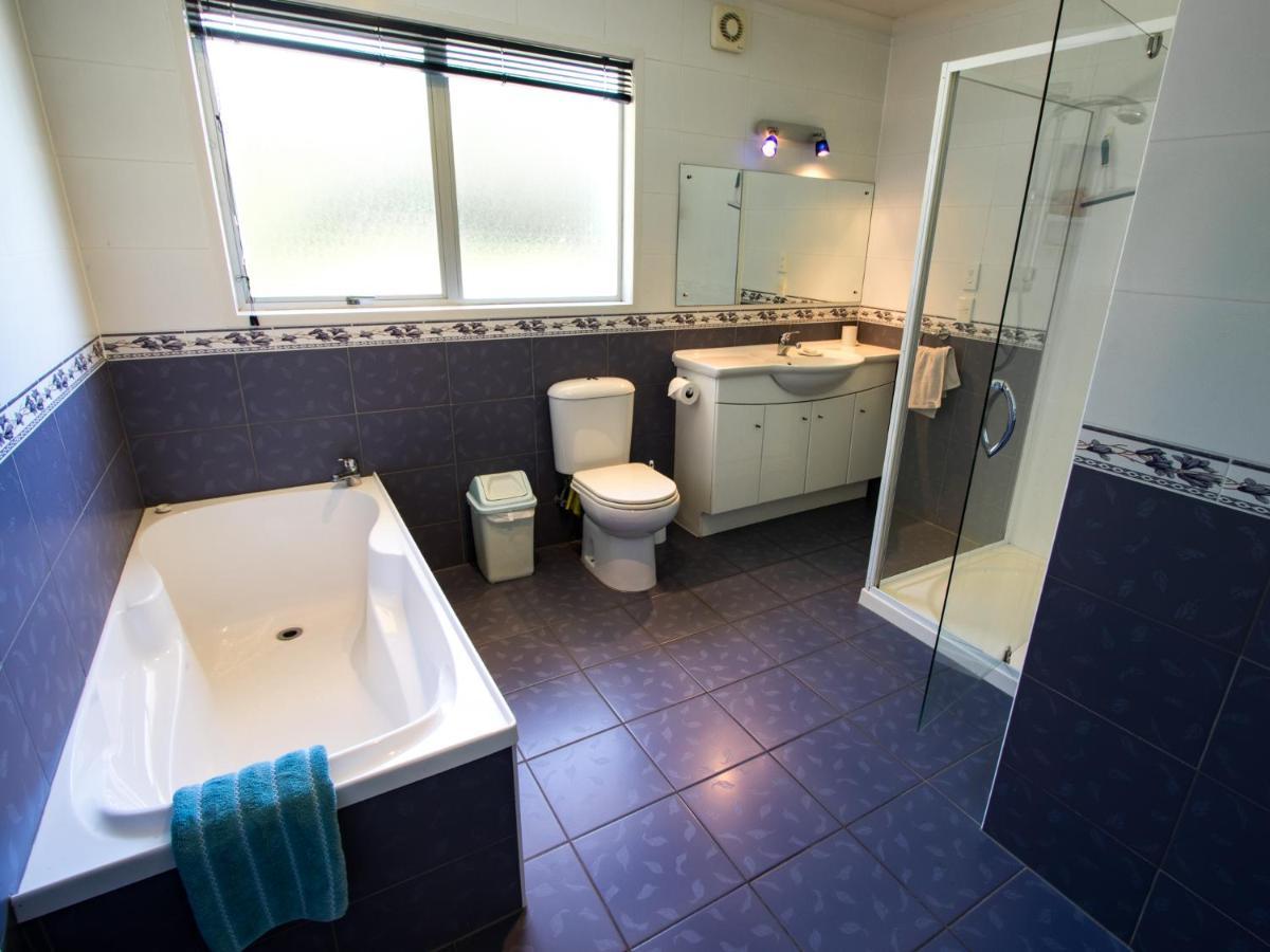 La Casa Al Mare - Golden Bay Beach House Tasman Екстериор снимка