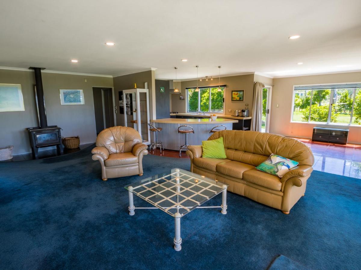 La Casa Al Mare - Golden Bay Beach House Tasman Екстериор снимка